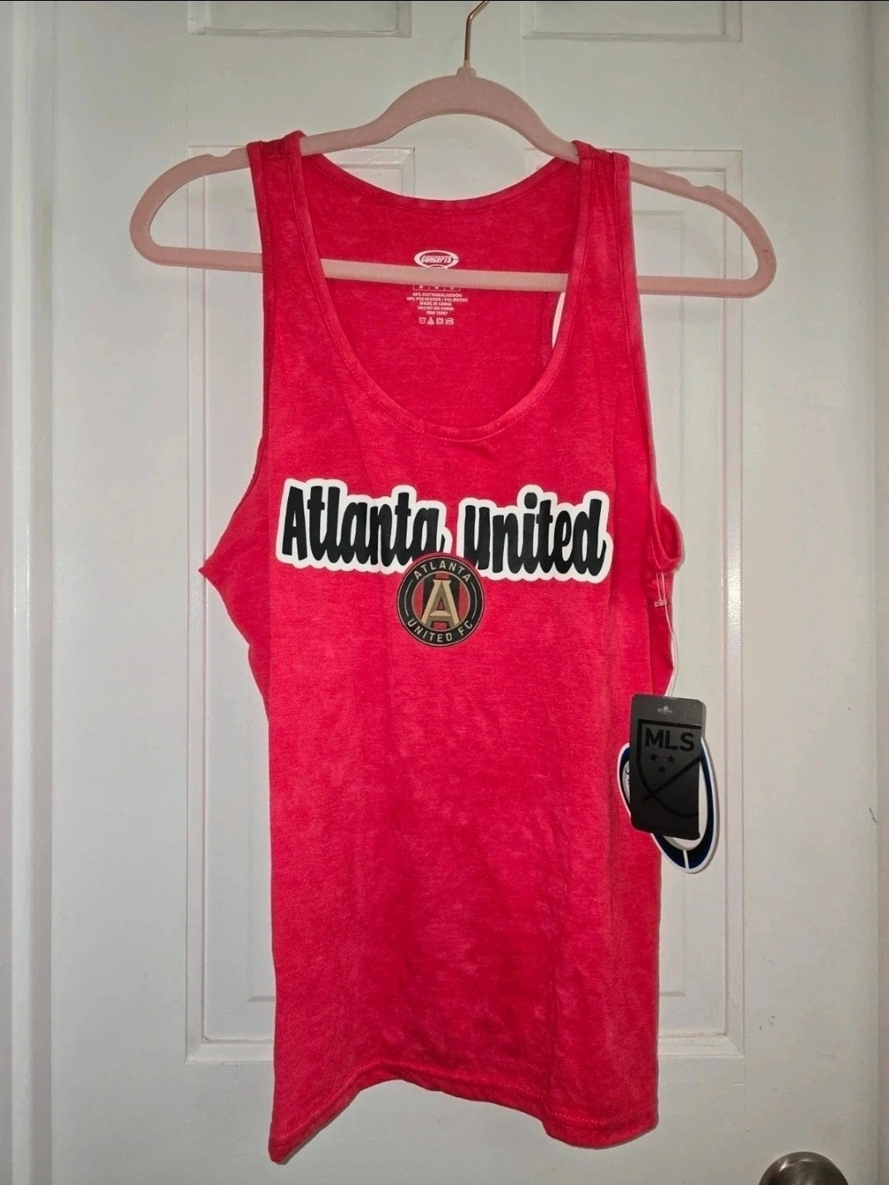 Atlanta United Women’s Red Graphic Tank Top - Team Logo